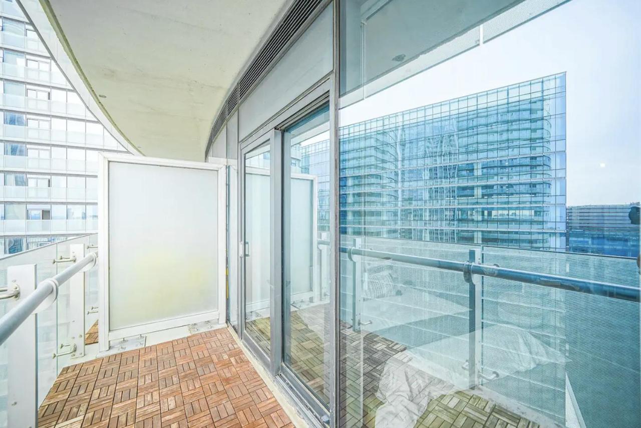 Downtown Toronto Gem Apartment Luaran gambar